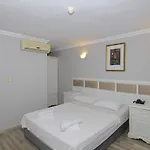 Bleu Nuit Отель 4*