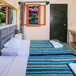 Отель Bleu Nuit 4*