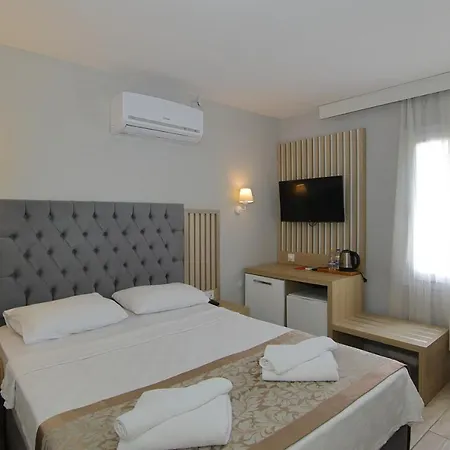 Bleu Nuit Hotel *