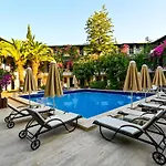Hotel Bleu Nuit 4*