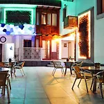 Bleu Nuit Hotell 4*